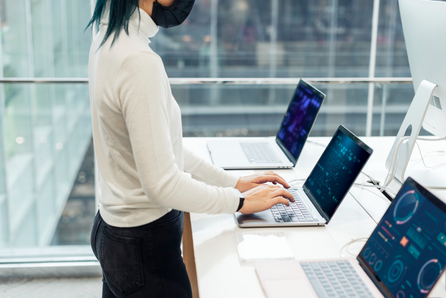 What Are the Advantages of Choosing Laptop Rental in Ahmedabad?